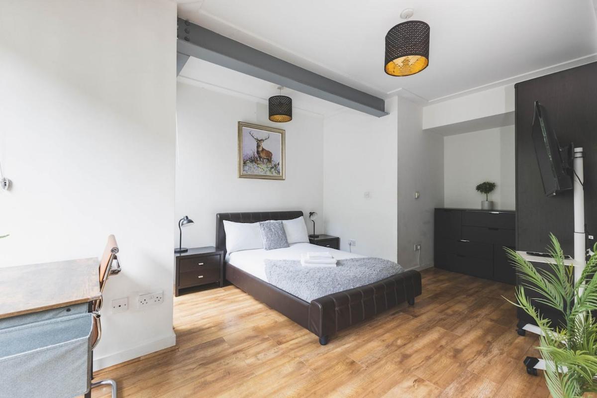 2Bed Stratford Apt With Easy Access To Central London, O2, Excel, Parking Nearby Екстериор снимка