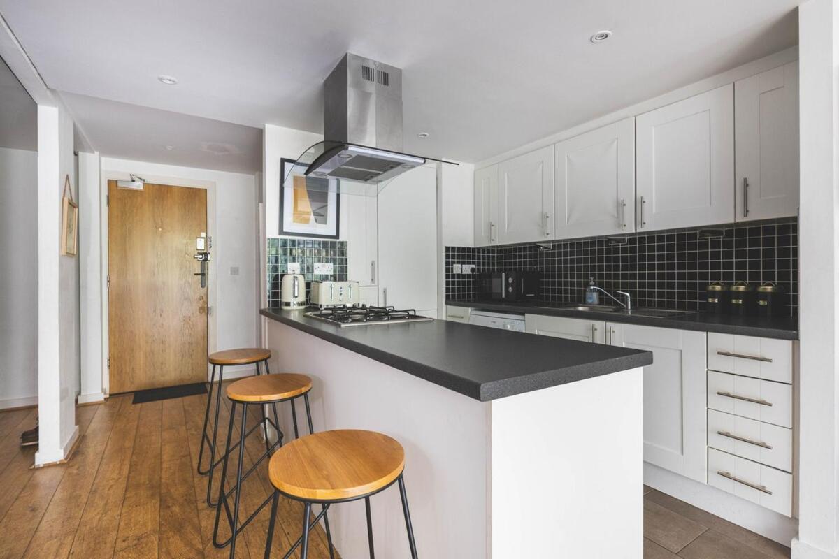 2Bed Stratford Apt With Easy Access To Central London, O2, Excel, Parking Nearby Екстериор снимка