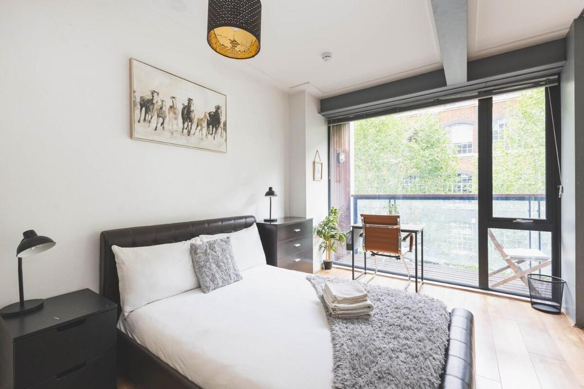 2Bed Stratford Apt With Easy Access To Central London, O2, Excel, Parking Nearby Екстериор снимка